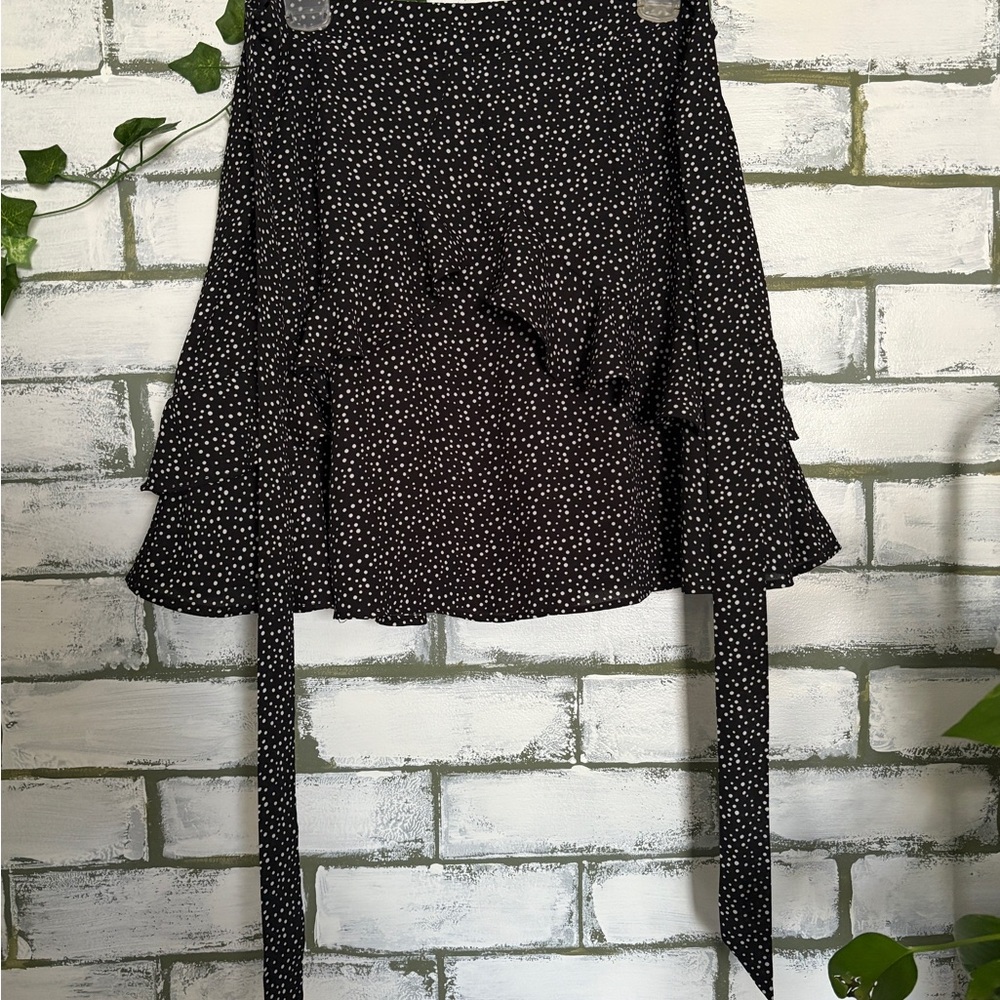 Altar'd State Black and White ruffle skirt
